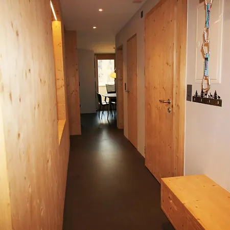Residenza Lagrev 3 Zimmerwohnung Nr 205 - Typ 30a - 2 Etage - S O *